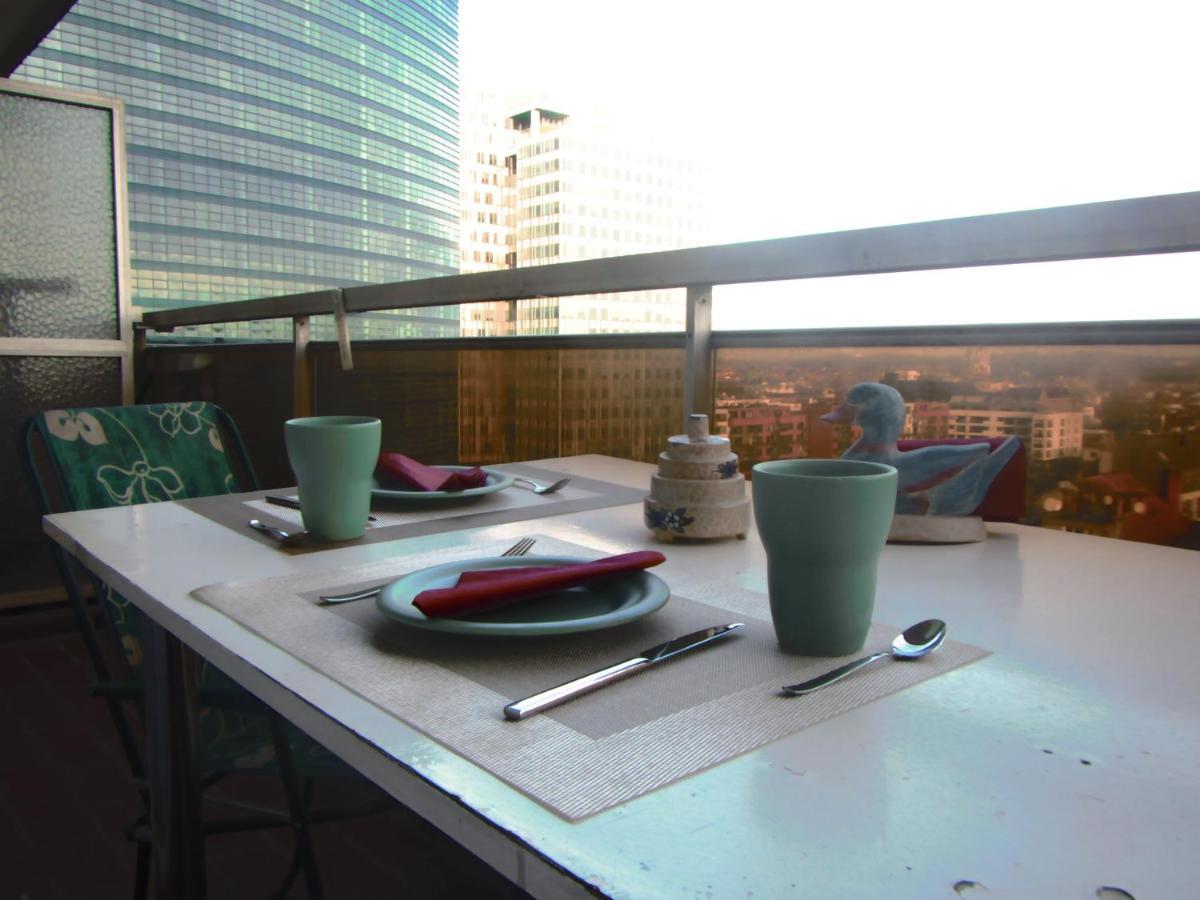 Apartment - - - - - Au Sixieme Ciel - - - - -